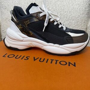 Women’s Louis Vuitton Run 55 Sneaker size 37